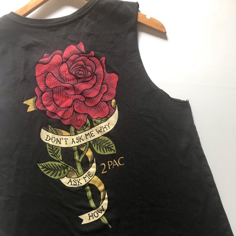Tupac tank top